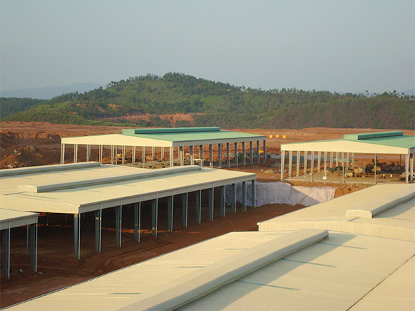 002UG927-5.jpg